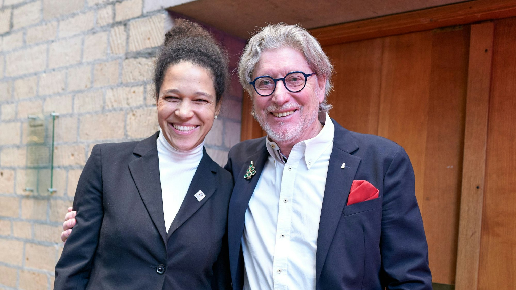 EM-Botschafter unter sich: Célia Šašić und Toni Schumacher Foto: Christian Festag