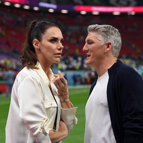 Moderatorin Esther Sedlaczek und WM-Experte Bastian Schweinsteiger