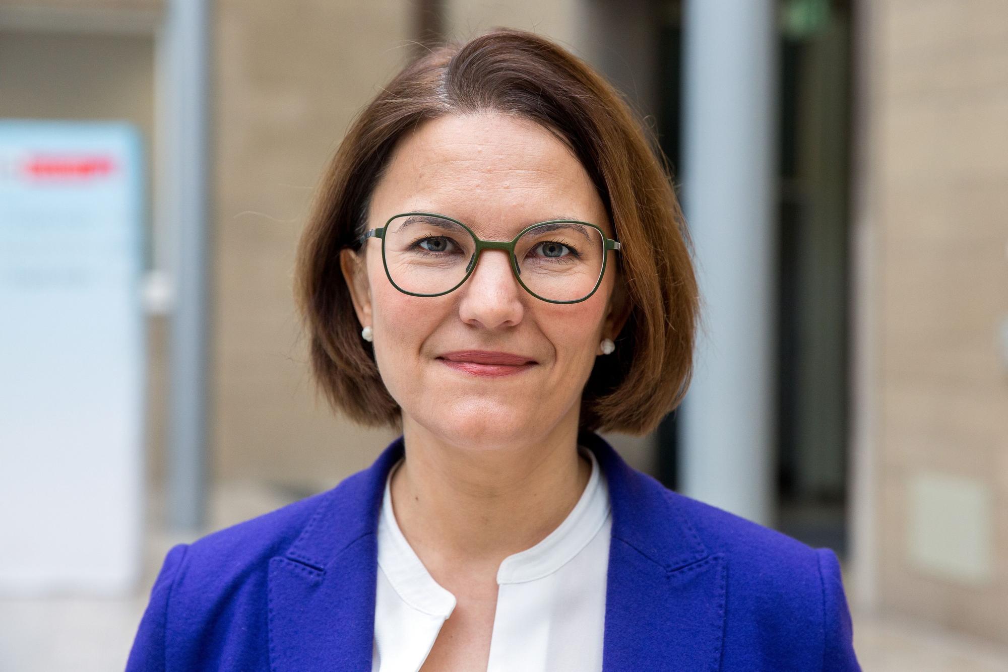 Dörte Diemert, Stadtkämmerin und Dezernentin für Finanzen und Recht