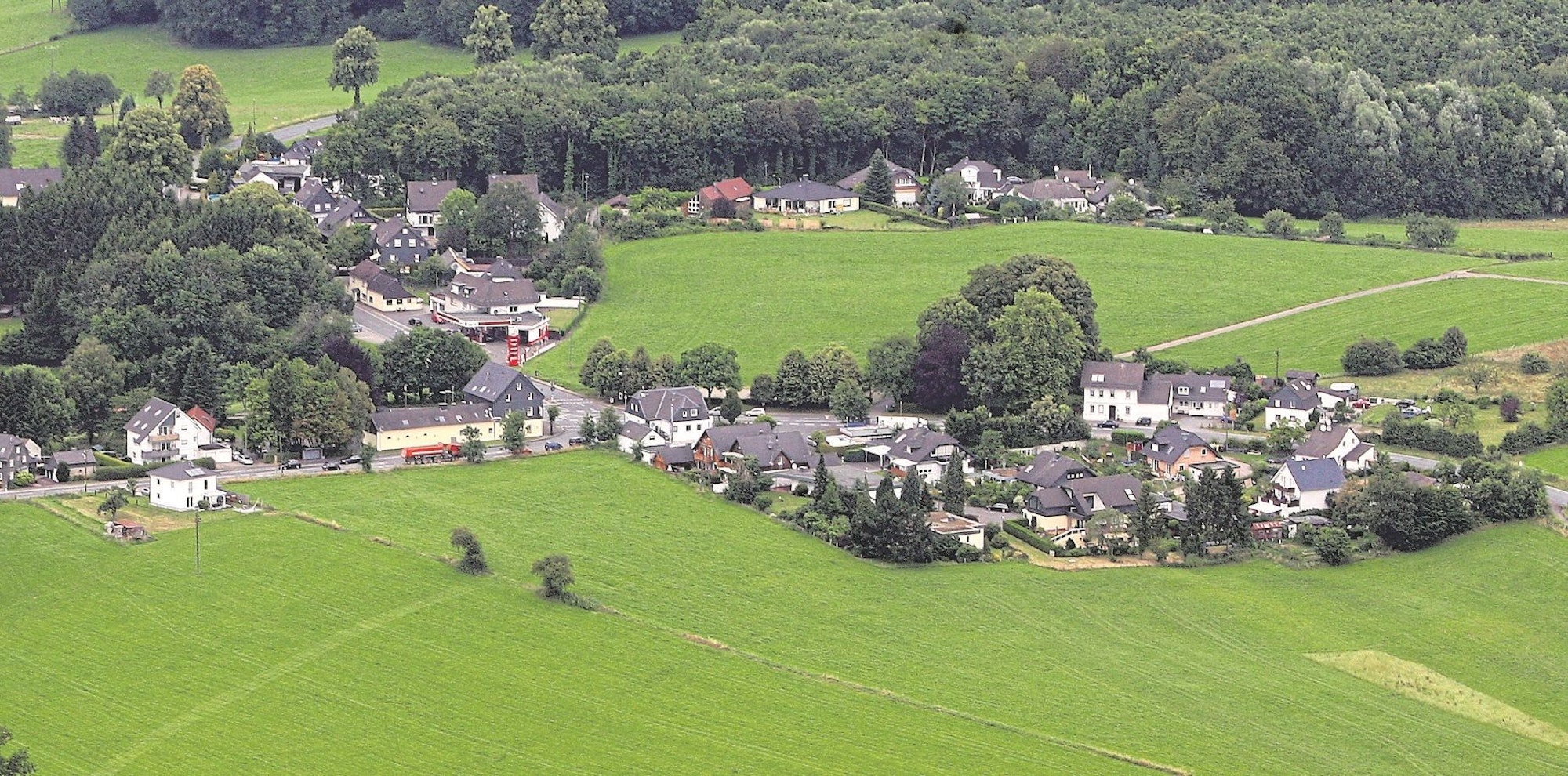 Ein Blick aus der Luft auf den Kürtener Orsteil Spitze.