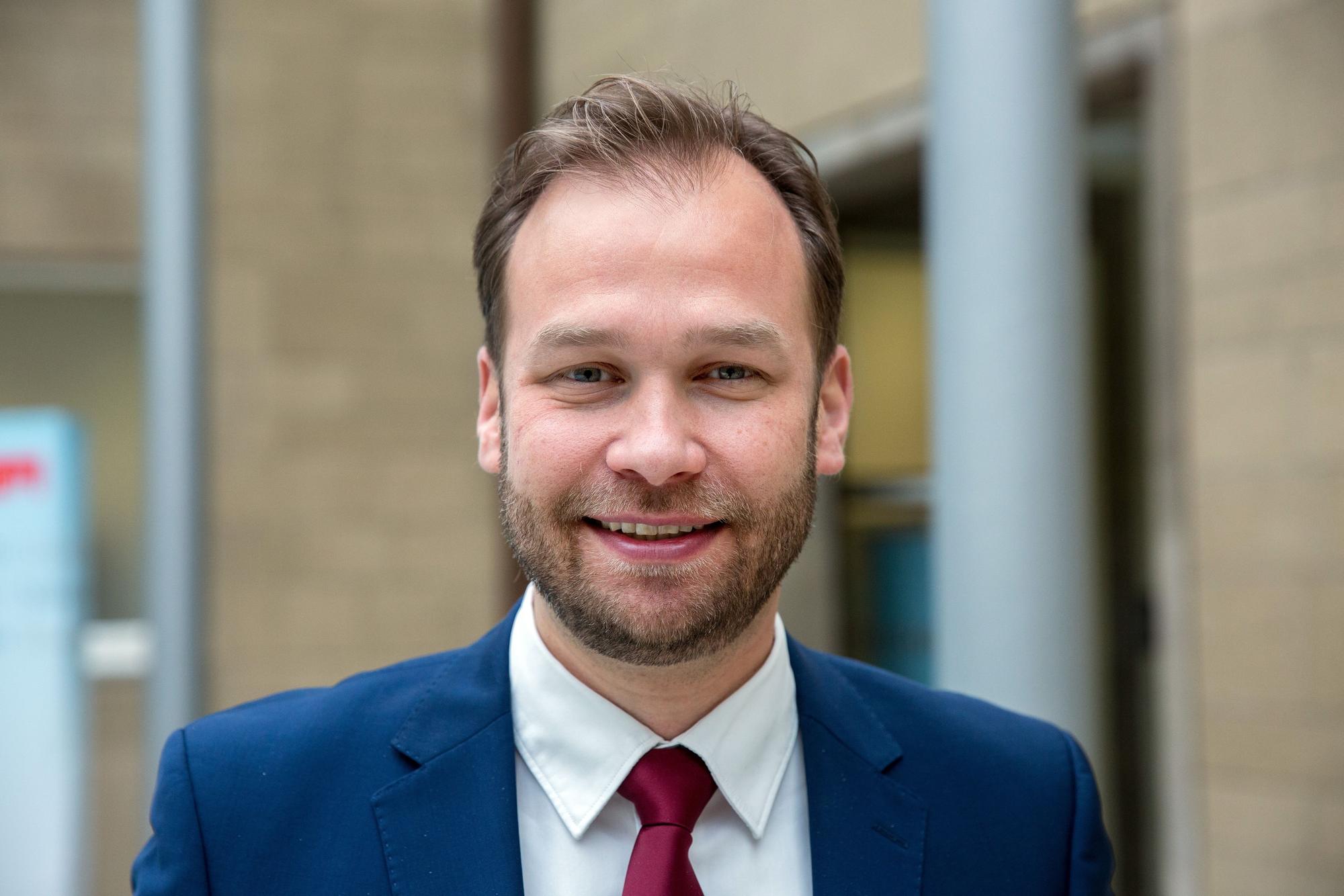Robert Voigtsberger, Dezernent für Bildung, Jugend und Sport