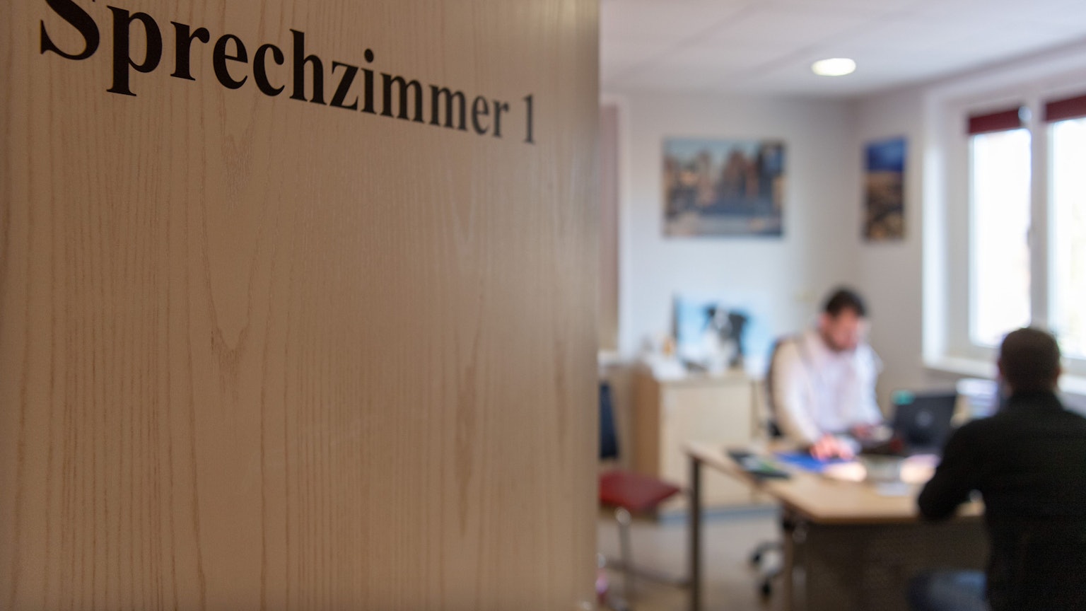 Blick in ein Sprechzimmer einer Hausarztpraxis. (Symbolbild)