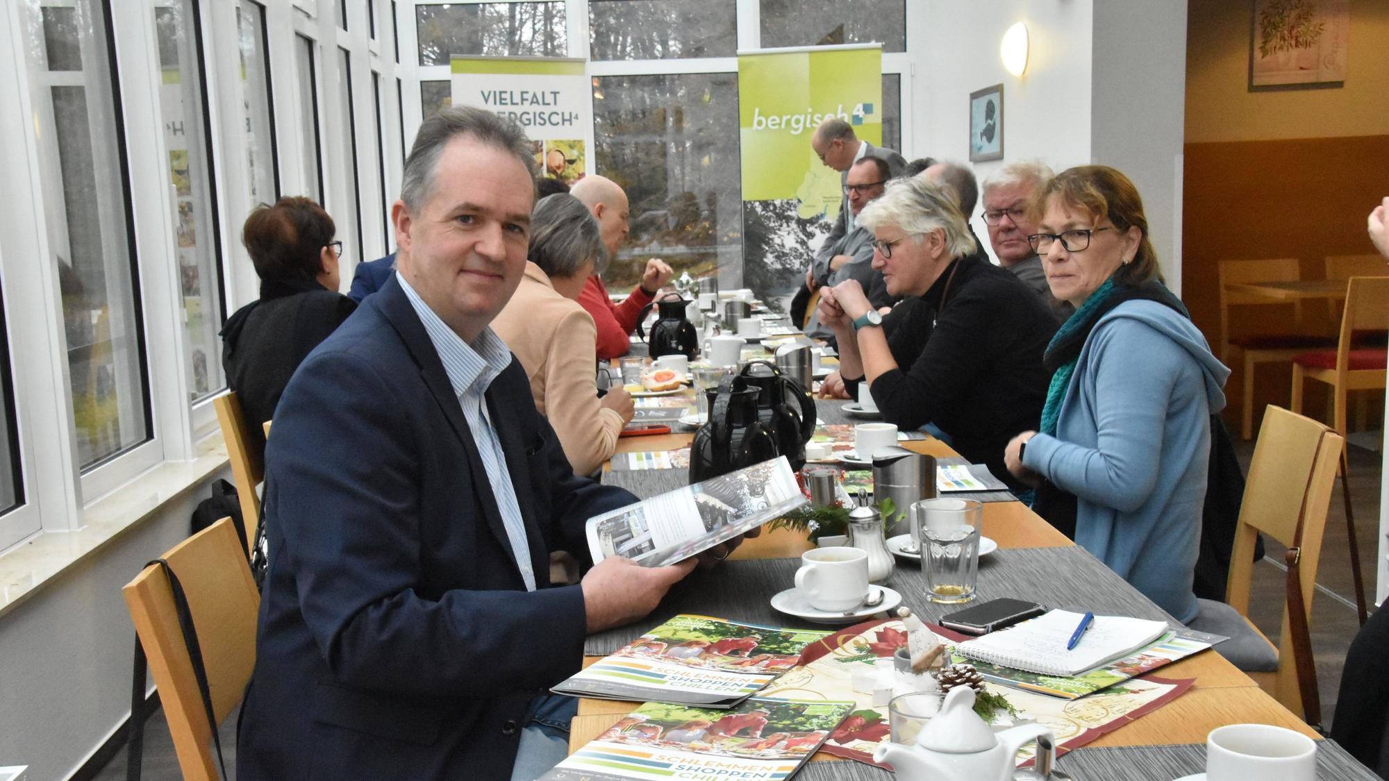 Timo Haller führt den Touristikverein Bergisch Hoch vier durch schwere Zeiten.