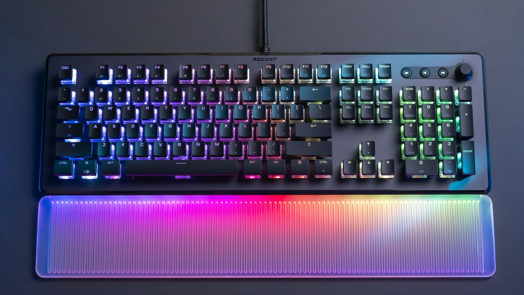 Das Vulcan II Max mit bunten Hintergrundfarben