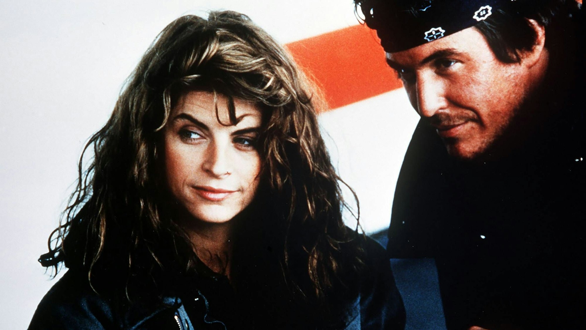 Kirstie Alley und Tom Berenger in einer Szene von „Mörderischer Vorsprung“.