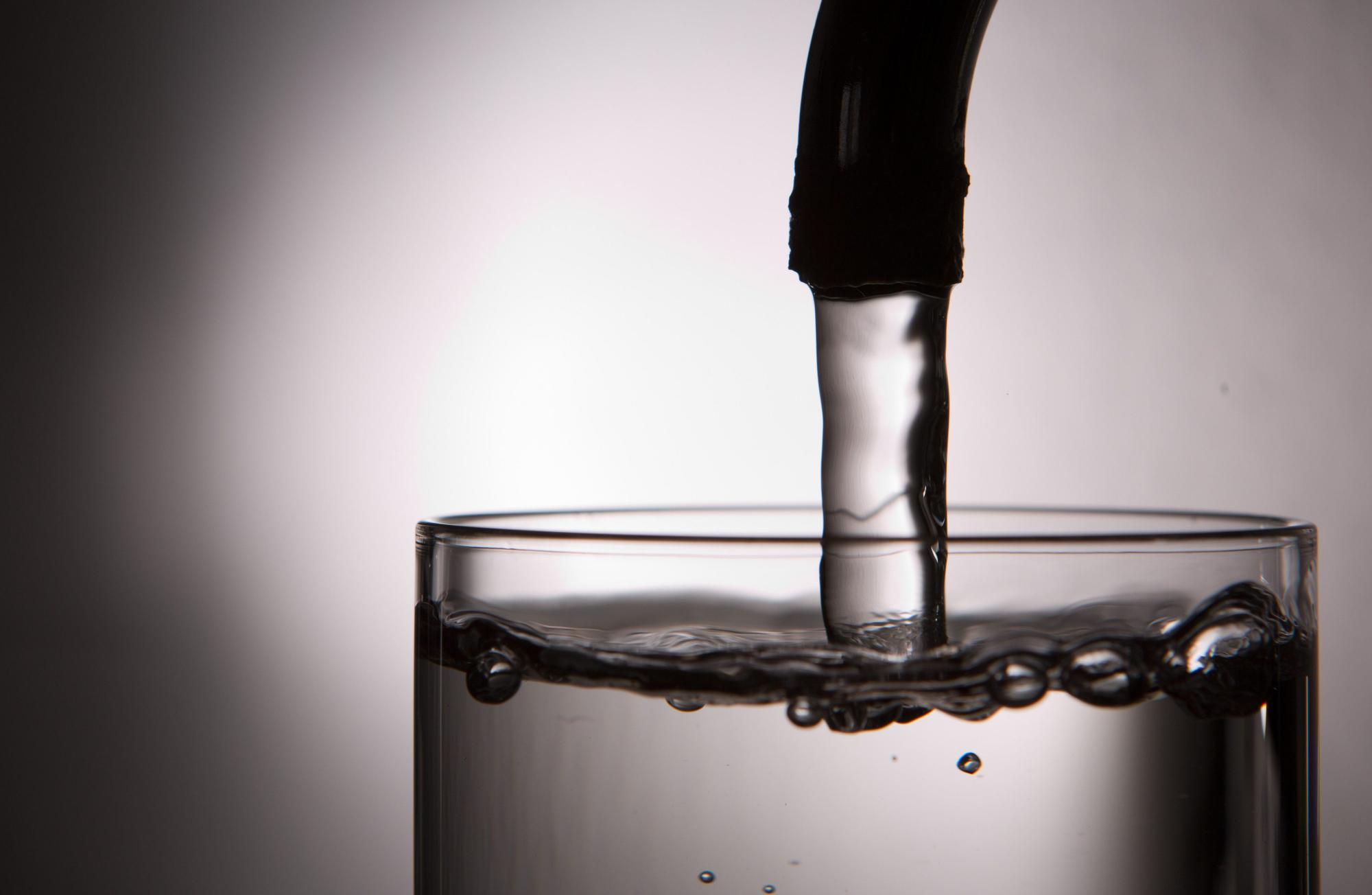 Das Trinkwasser in Teilen Kölns muss derzeit gechlort werden.