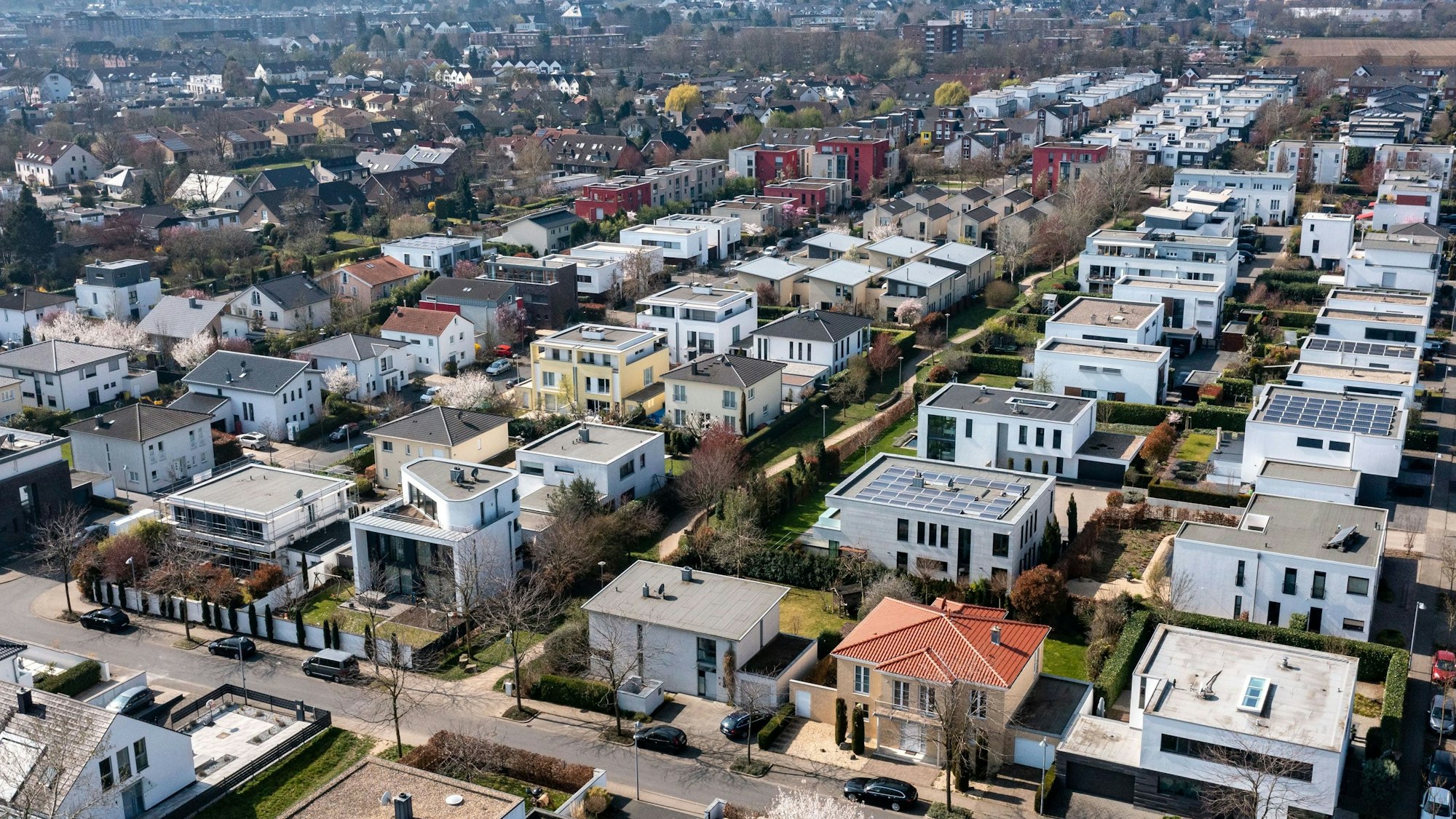 Das Neubaugebiet Römerhofallee in Köln aus der Luft. (Archivbild)