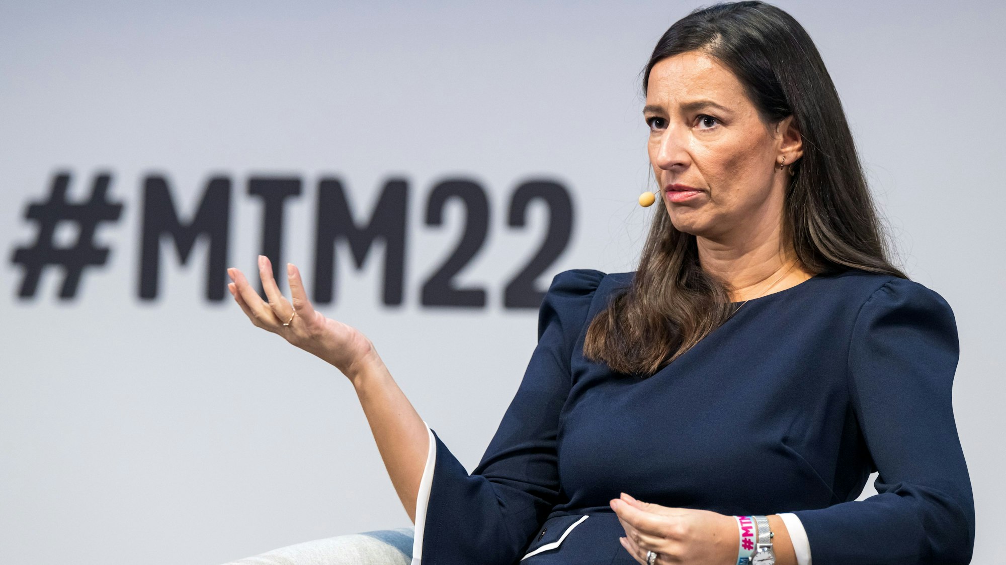 Fernsehmoderatorin Pinar Atalay bei den 36. Medientagen München.