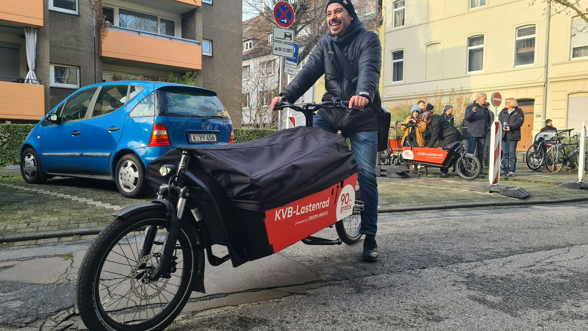 Ein Lastenrad der Kölner Verkehrs-Betriebe (KVB)