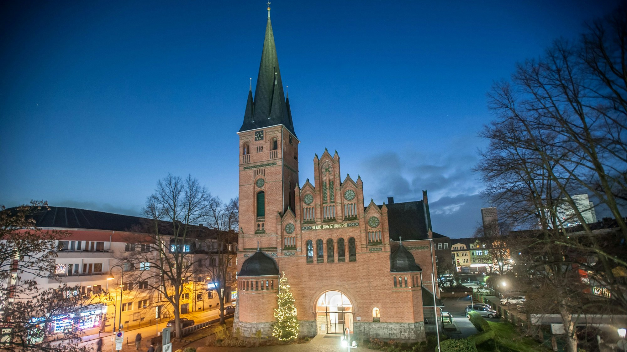 In einer Synode ging es um die Zukunft der evangelischen Kirche in Leverkusen, hier die Christuskirche in Wiesdorf.