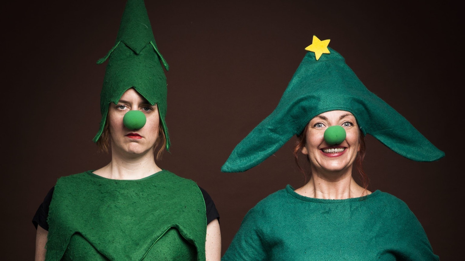 Dagmar Schönleber (r.) und Anika Auweiler
Weihnachtsrevue im Klüngelpütz