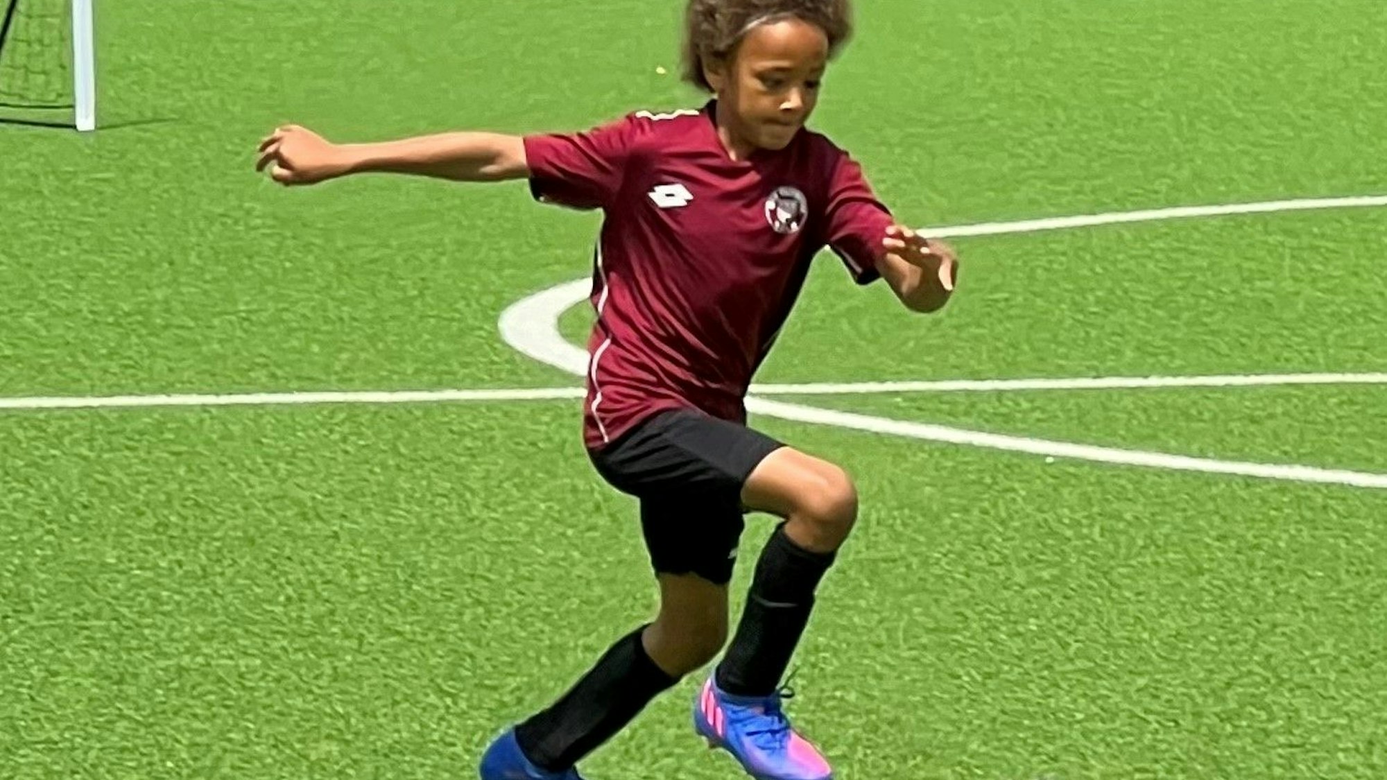 Ein Spieler der U9 bei ESV Olympia Köln.