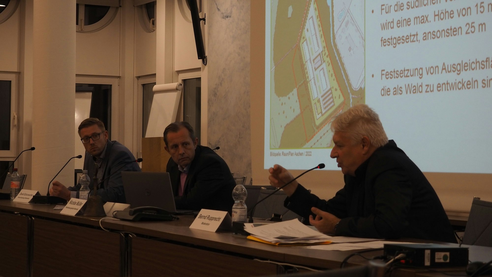 09.12.2022 Erftstadt Rund Tisch zur geplanten Erweiterung des VZEK