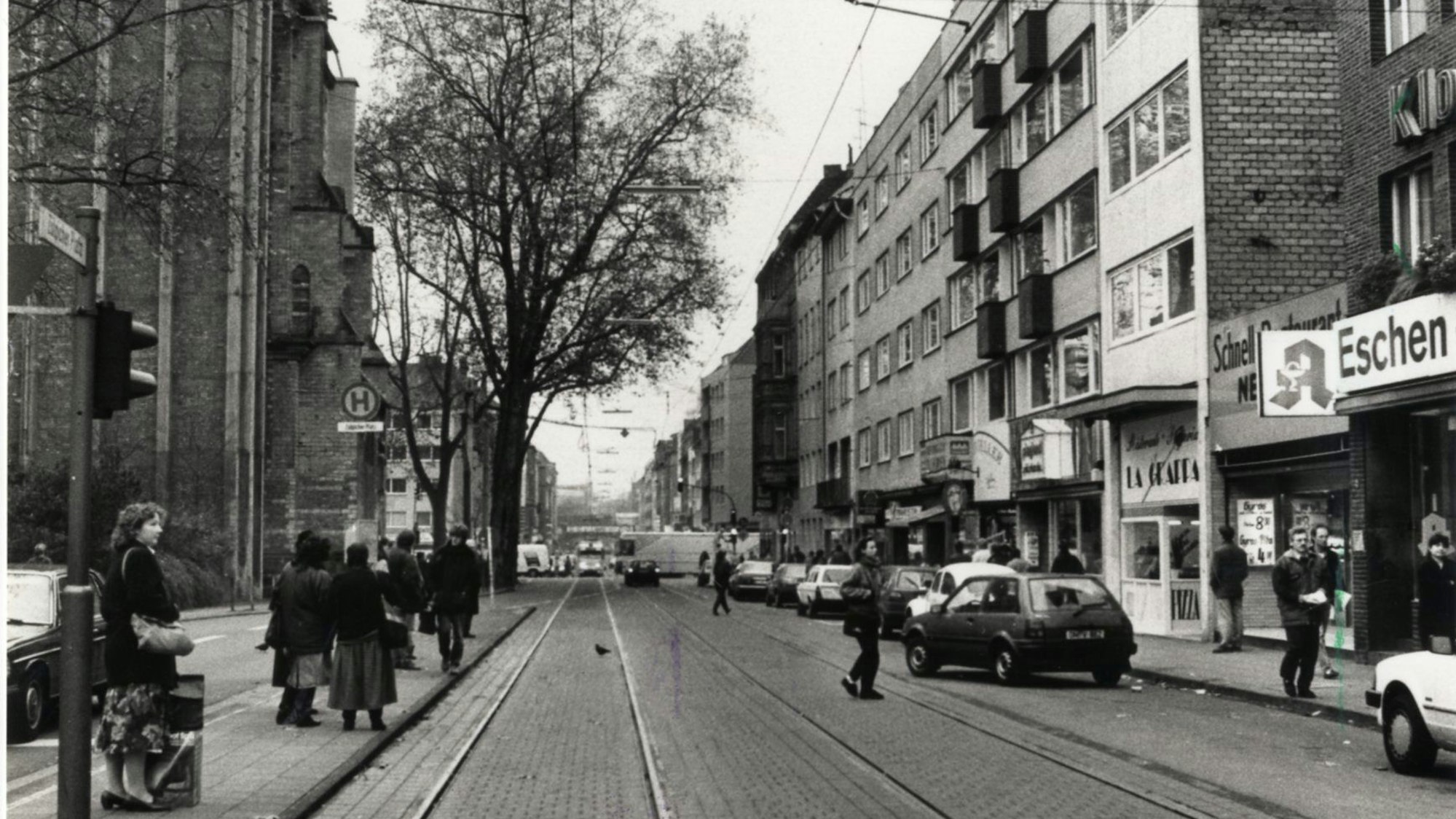 November 1990, Köln: Historische Bilder der Zülpicher Straße. Foto: F.W. Holubovsky