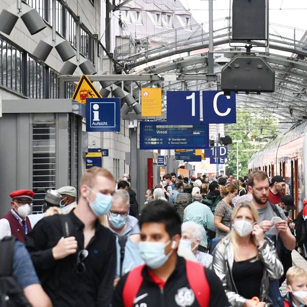 24.06.2022, Köln.
Die Situation am Hbf Köln am letzten Schultag vor den Sommerferien.