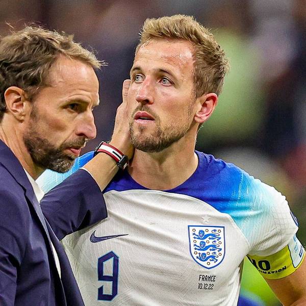 Gareth Southgate tröstet Harry Kane nach Abpfiff.