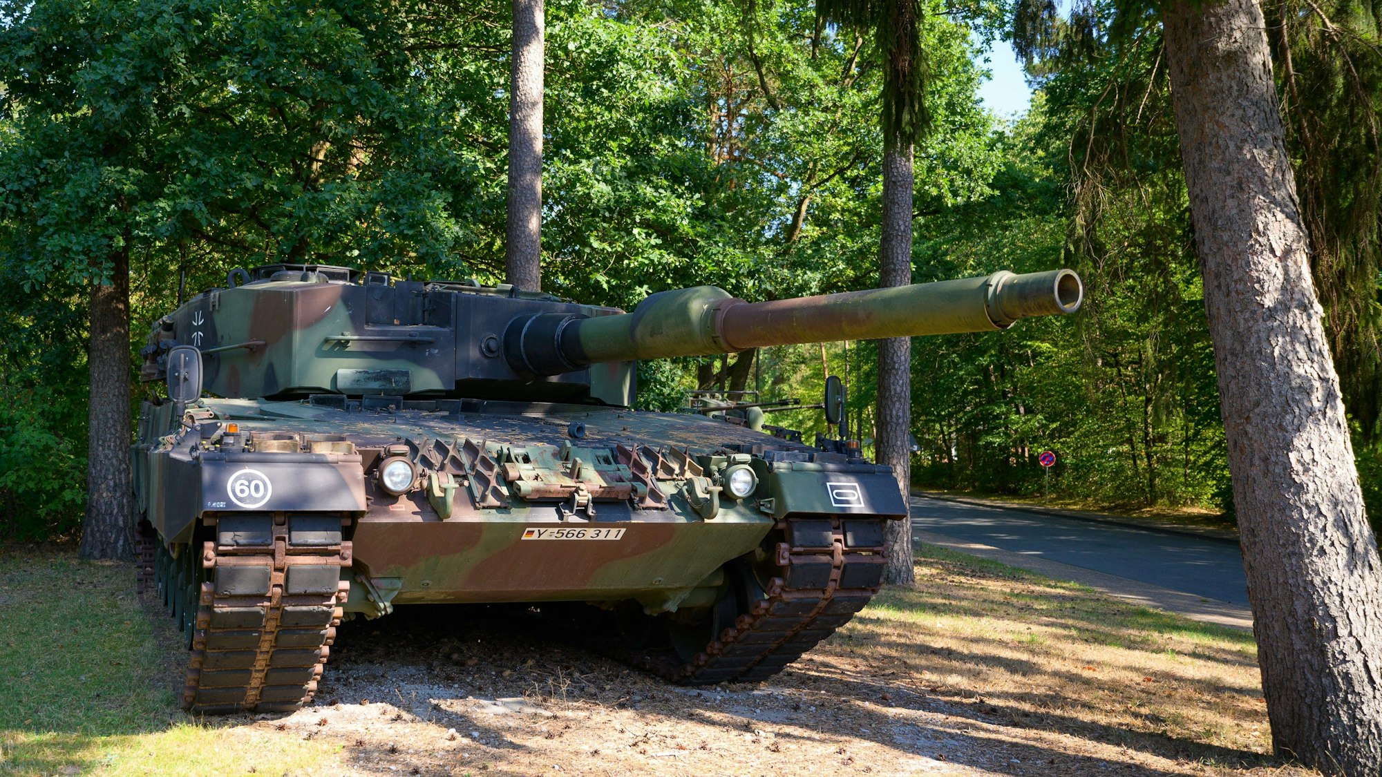 Ein Kampfpanzer der Bundeswehr vom Typ Leopard 2A4