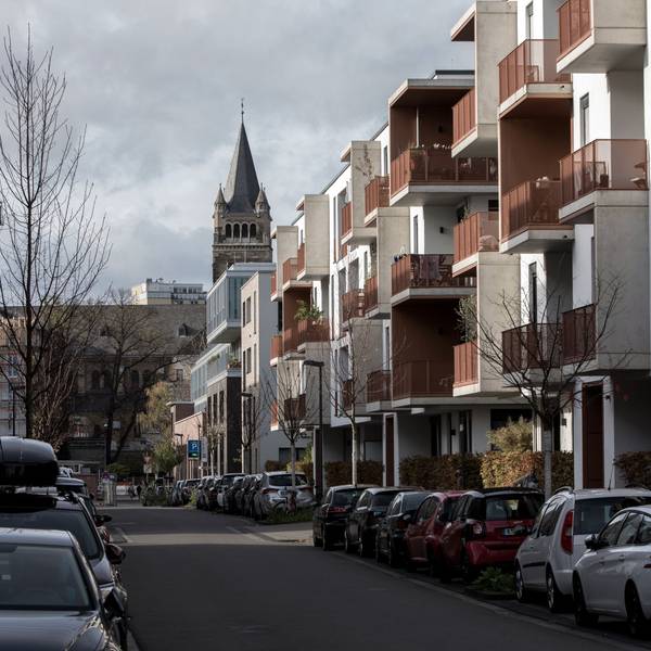 Die Josefine-Clouth-Straße in Köln-Nippes