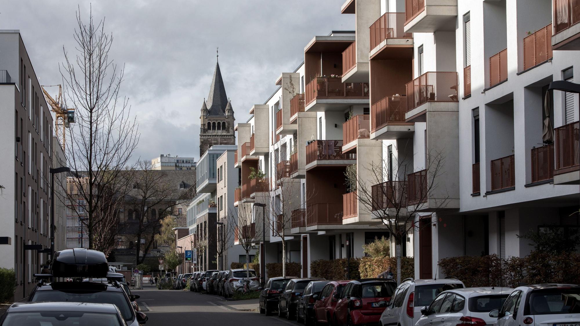 Die Josefine-Clouth-Straße in Köln-Nippes
