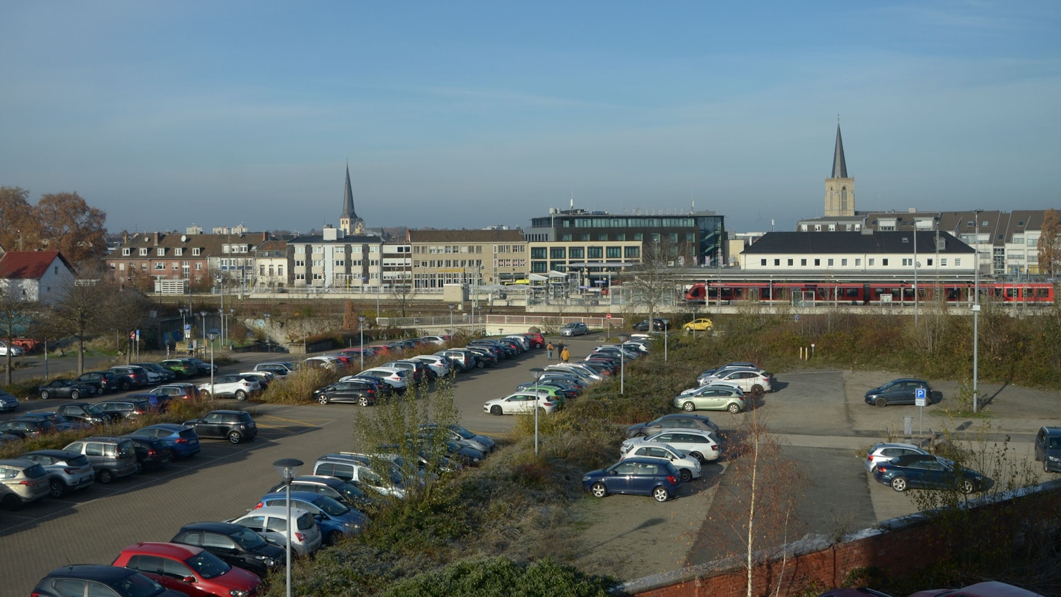 Der Parkplatz hinter dem Bahnhof Euskirchen