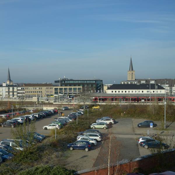 Der Parkplatz hinter dem Bahnhof Euskirchen