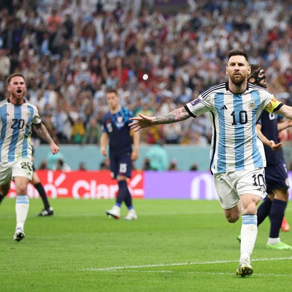 Lionel Messi jubelt nach seinem Tor zum 1:0