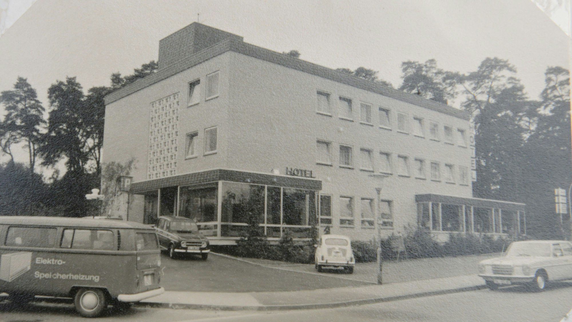 Ein historisches Schwarz-Weiß-Bild des Gronauer Tannenhofs.