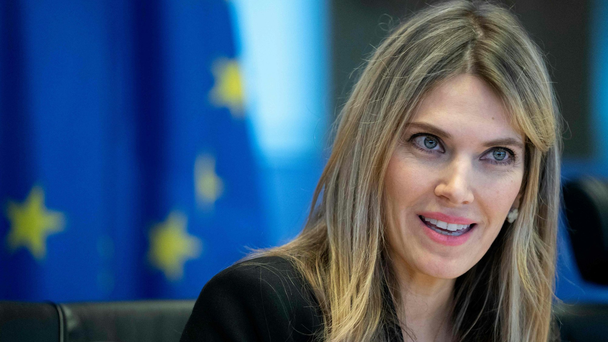 Die EU-Politikerin Eva Kaili spricht auf einer Konferenz in Brüssel.