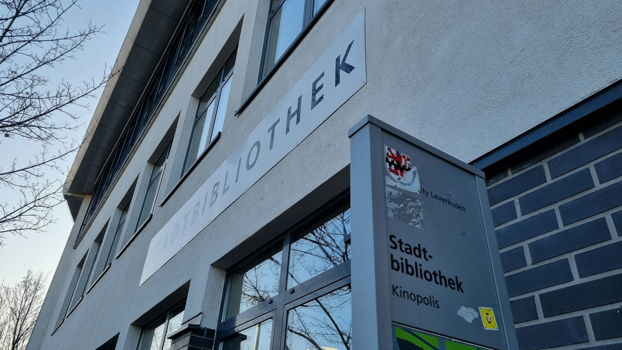 Stadtbücherei Leverkusen in der Außenansicht