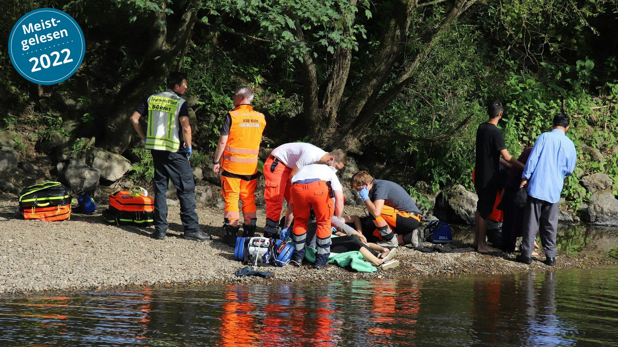 Rettungseinsatz am Ufer der Sieg