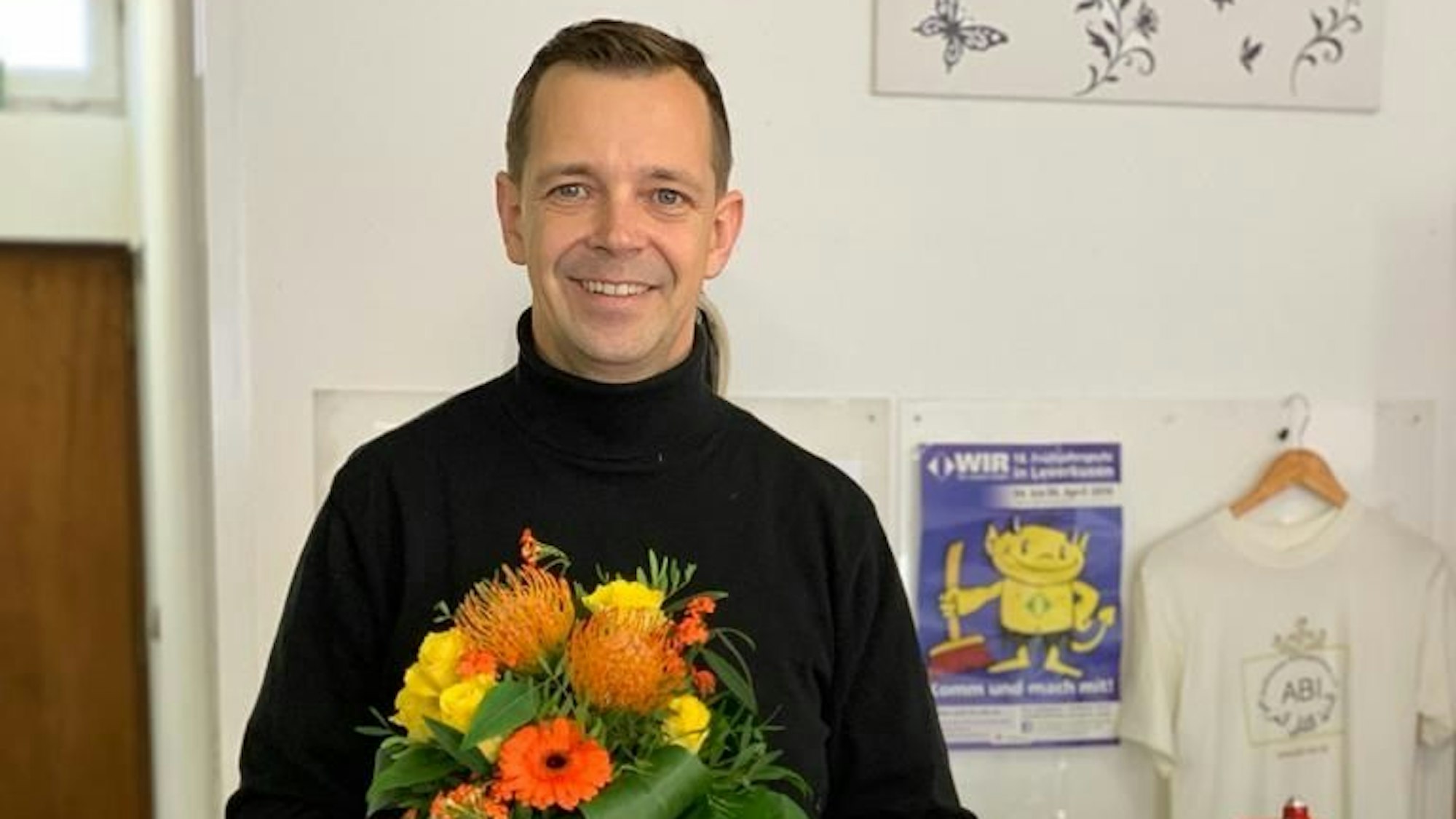 1. Preis Heimat-Preis NRW 2022 dotiert mit 7.000 €
Arabisches Bildungsinstitut (ABI) e.V. KIDS HELP BEES
Foto: 1. Preis Dirk Baden (1. Vorsitzender)