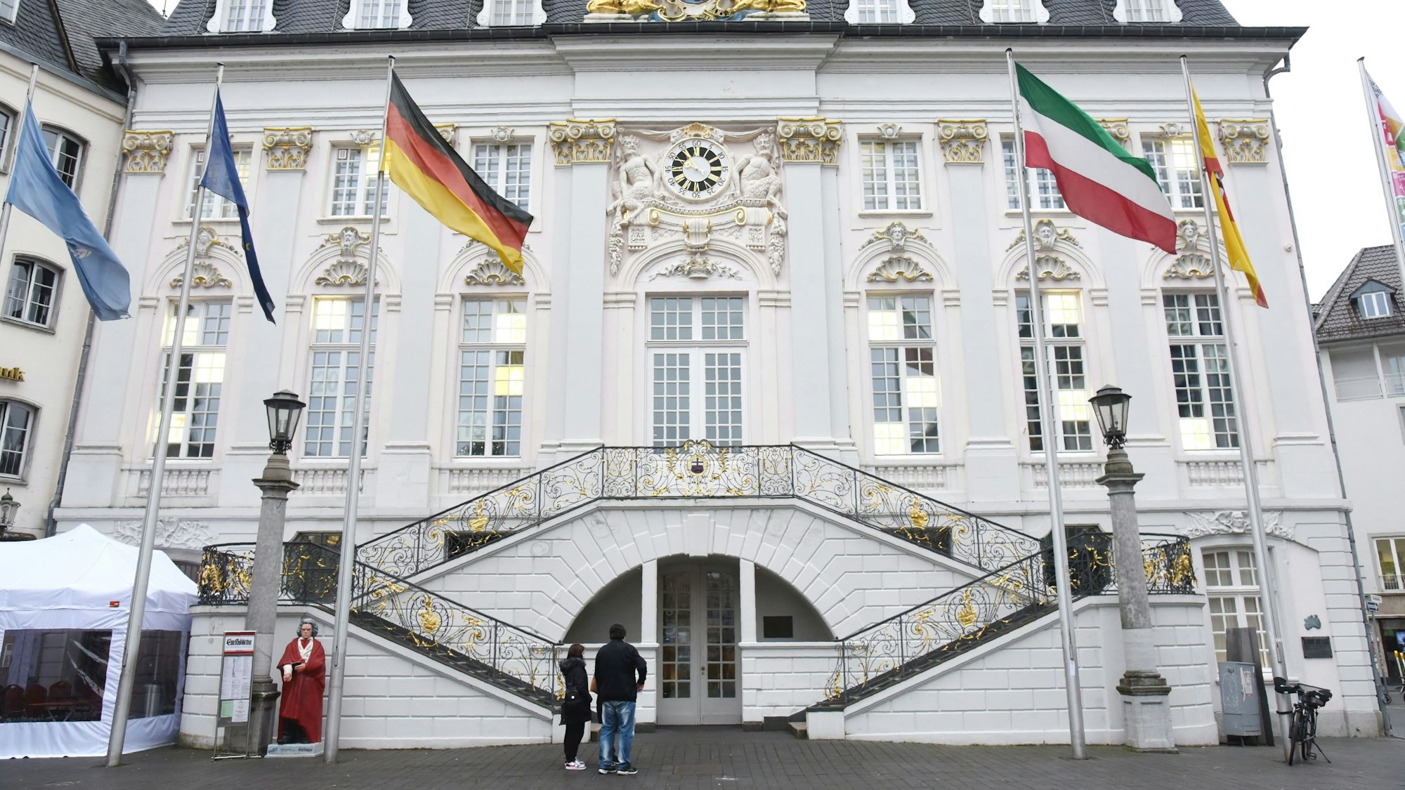 Das Alte Rathaus am Marktplatz in Bonn