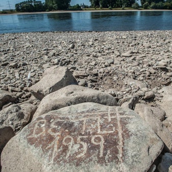 Der Hungerstein in Leverkusen von 1959.