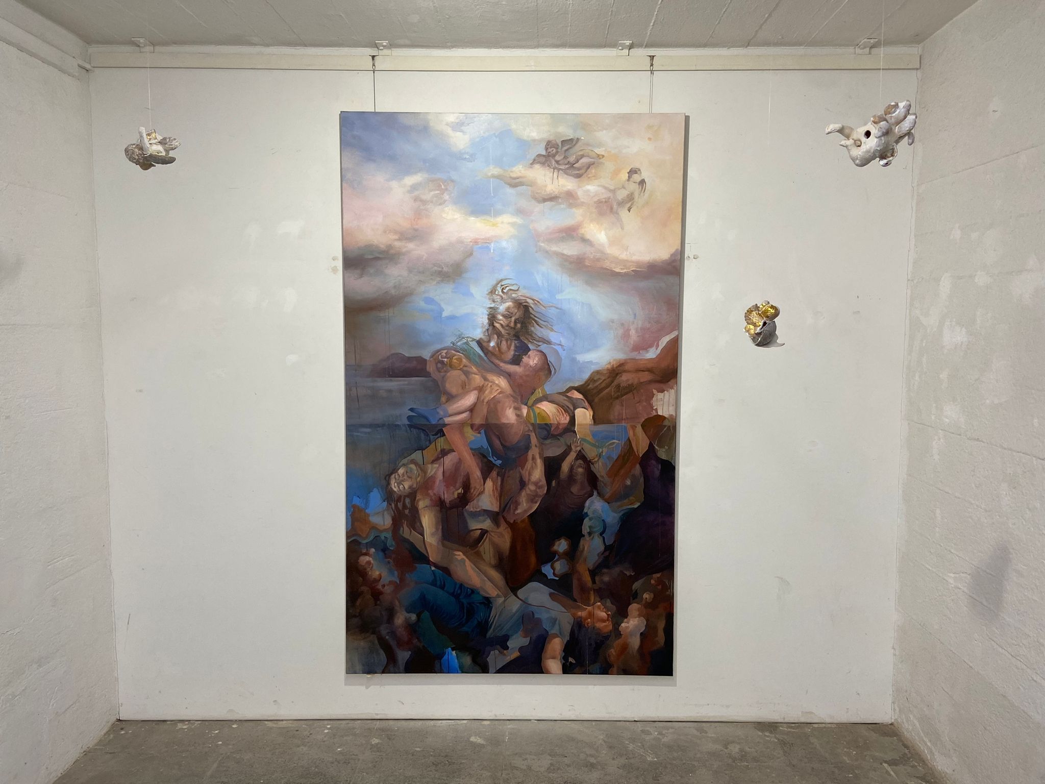 Bild und Installation der Künstlerin Carina Werker in der Galerie des Künstlerbunkers Opladen.