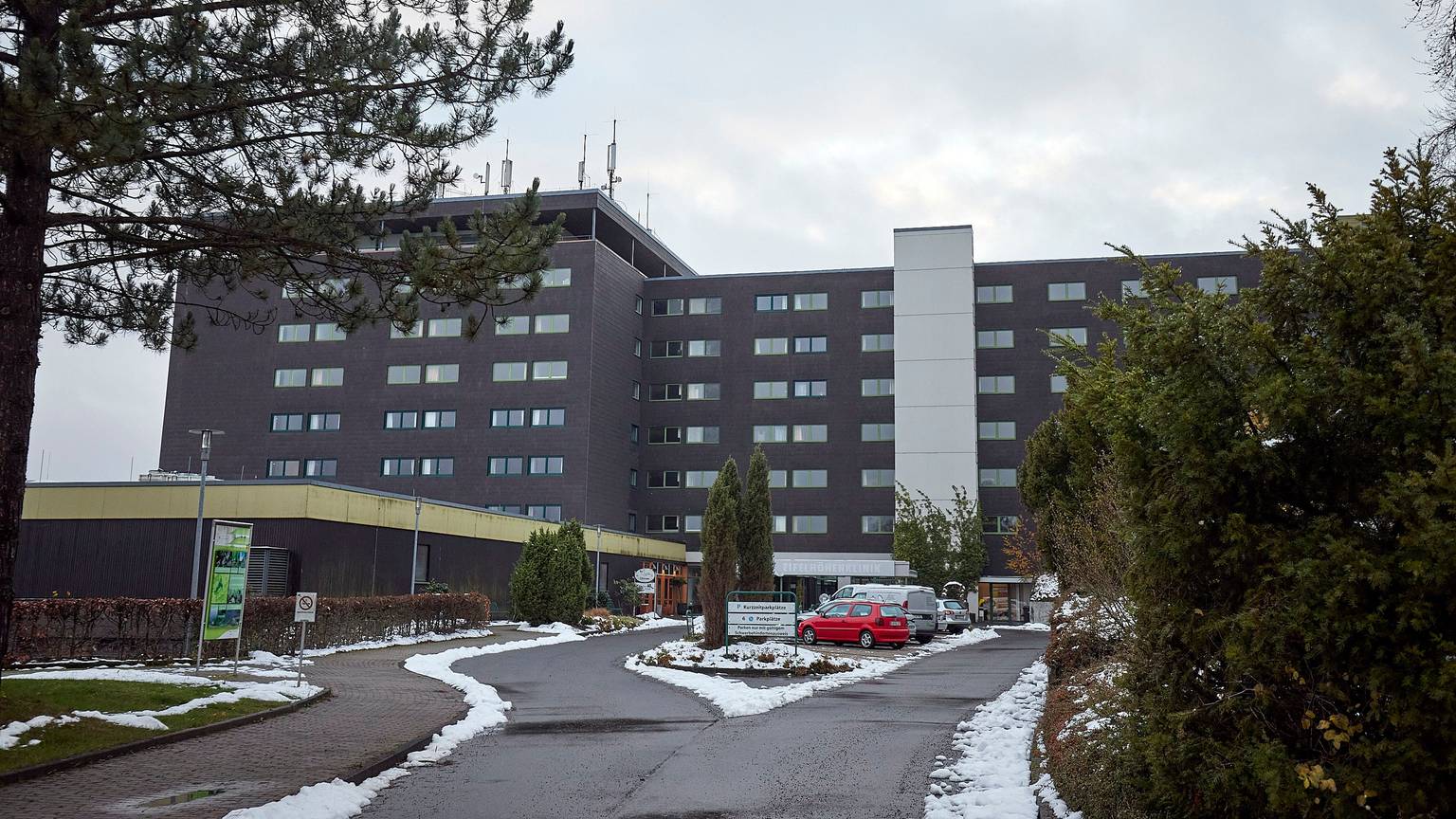 Die DRK bereitet mit Volldampf die ehemalige Eifelhöhen-Klinik als Unterkunft vor.