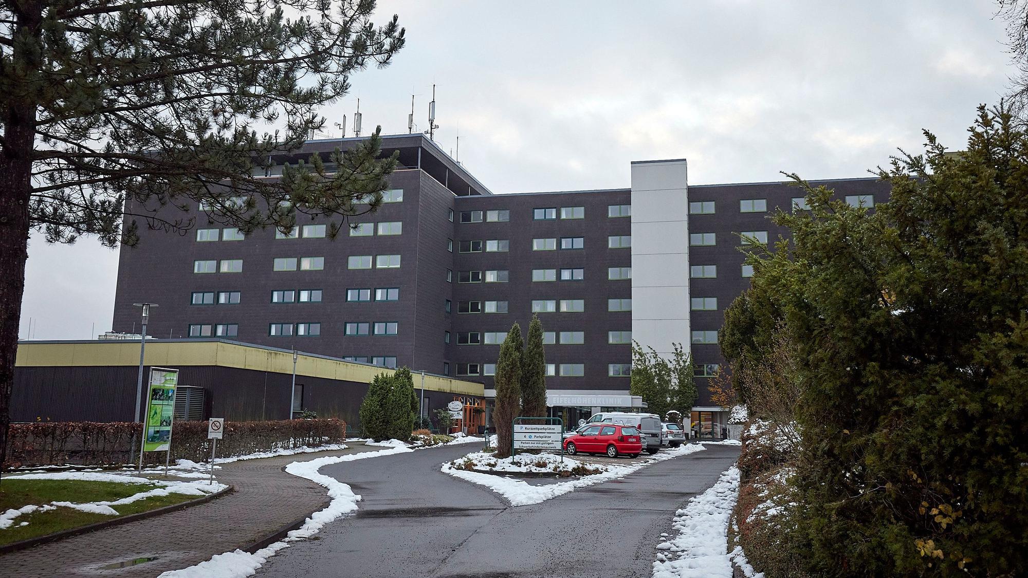 Die Eifelhöhen-Klinik in Marmagen sollte eigentlich schon Ende April als Flüchtlingsunterkunft in Betrieb genommen werden.