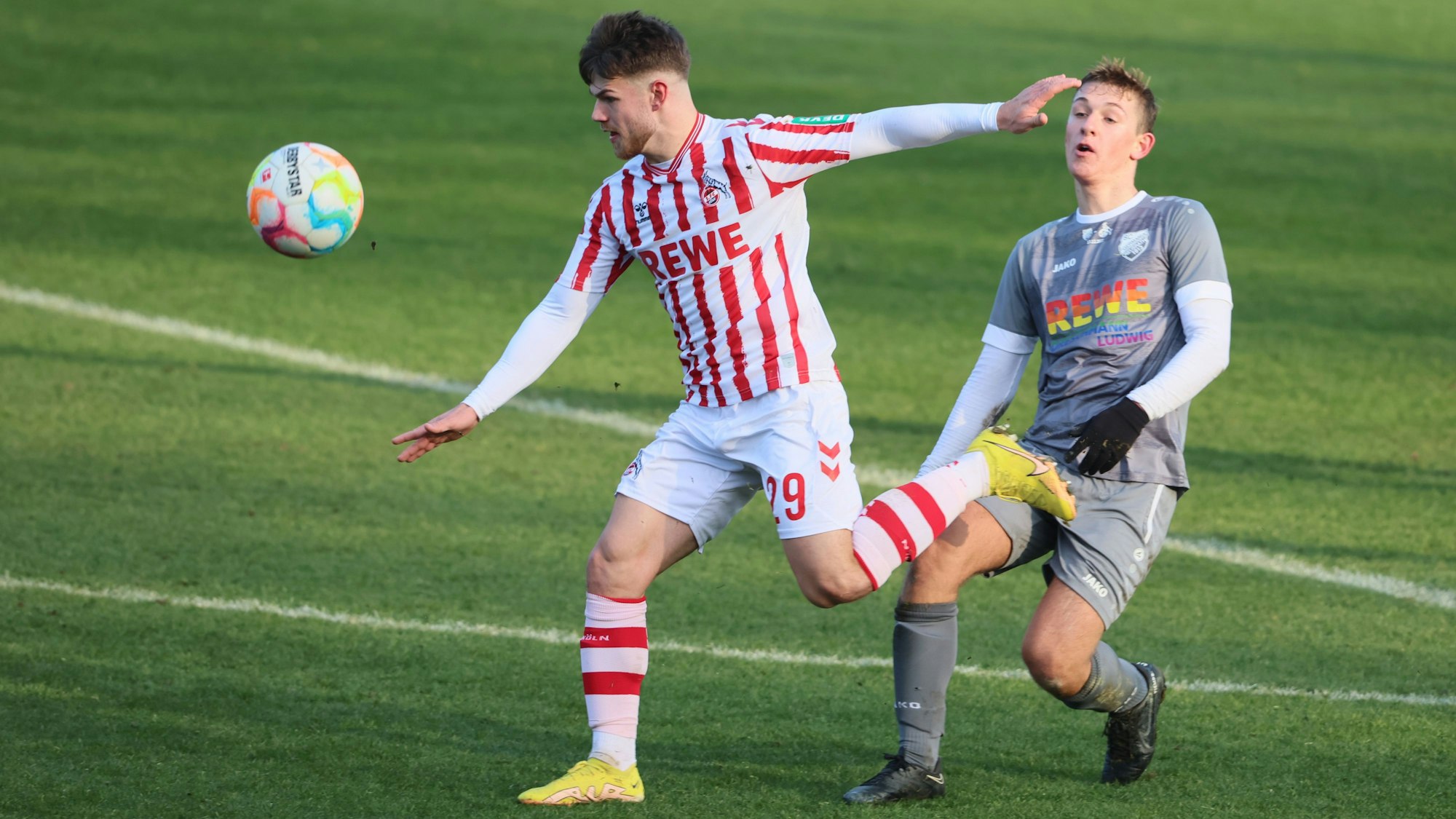1. FC Köln vs. SC Germania Reusrath, Testspiel, Trainingsspiel, links: Jan Thielmann (1. FC Köln)