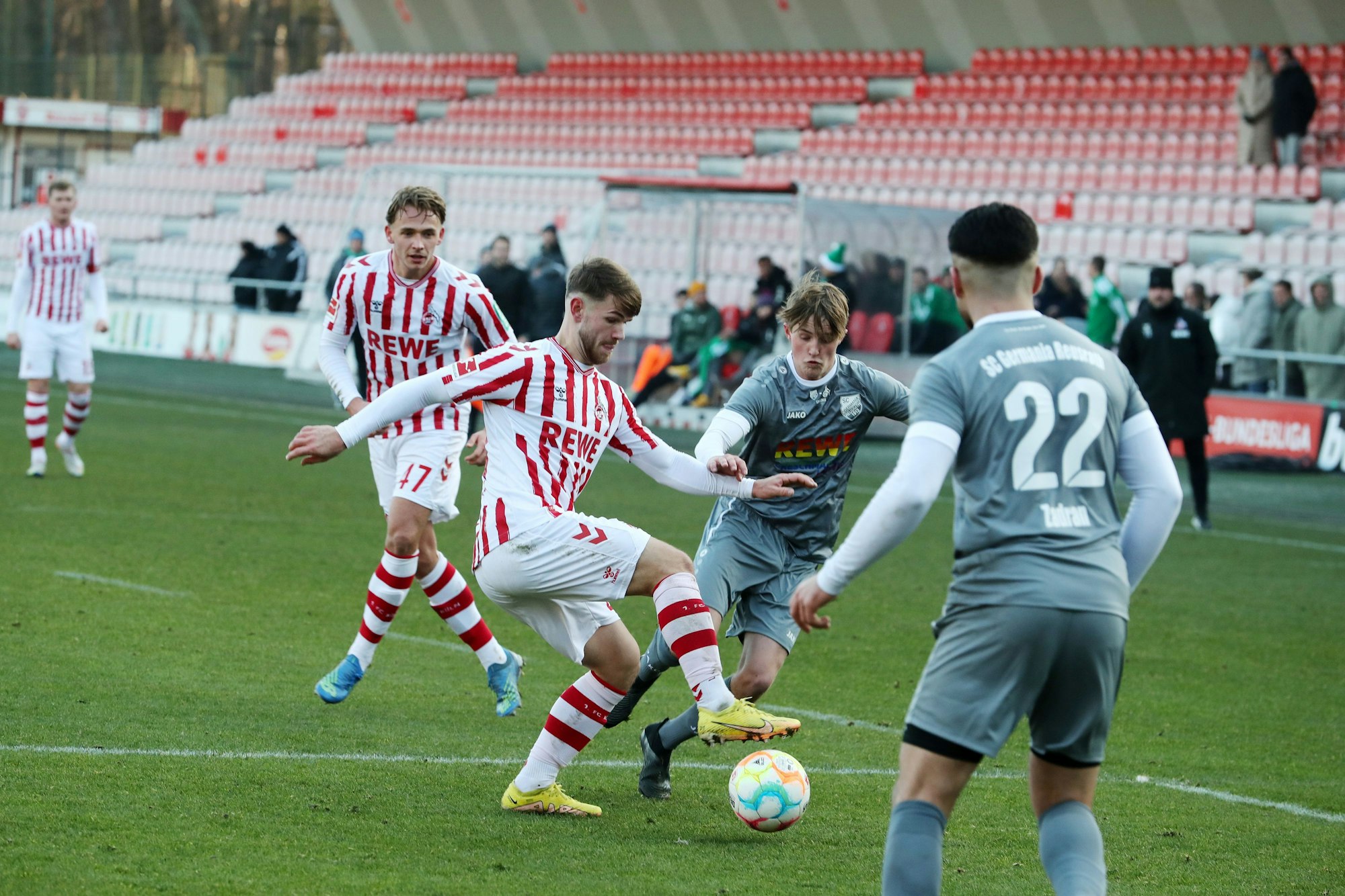 1. FC Köln vs. SC Germania Reusrath, Testspiel, Trainingsspiel,links: Jan Thielmann (1. FC Köln), Bild: Herbert Bucco