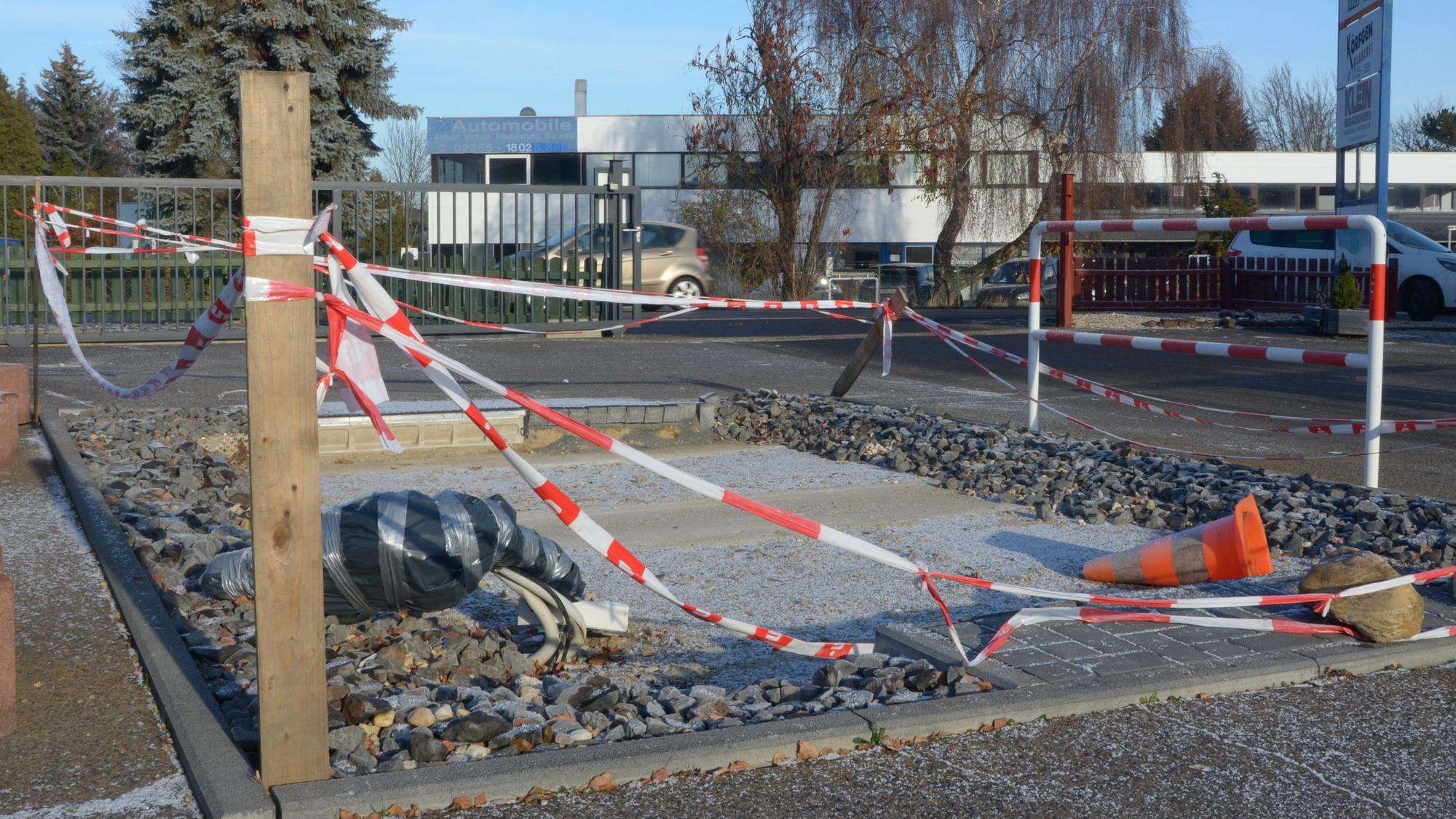 An dieser Stelle hatte der Geldautomaten in Flamersheim gestanden.