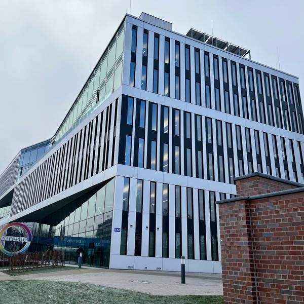 Die neue Konzernzentrale von Covestro an der B 8