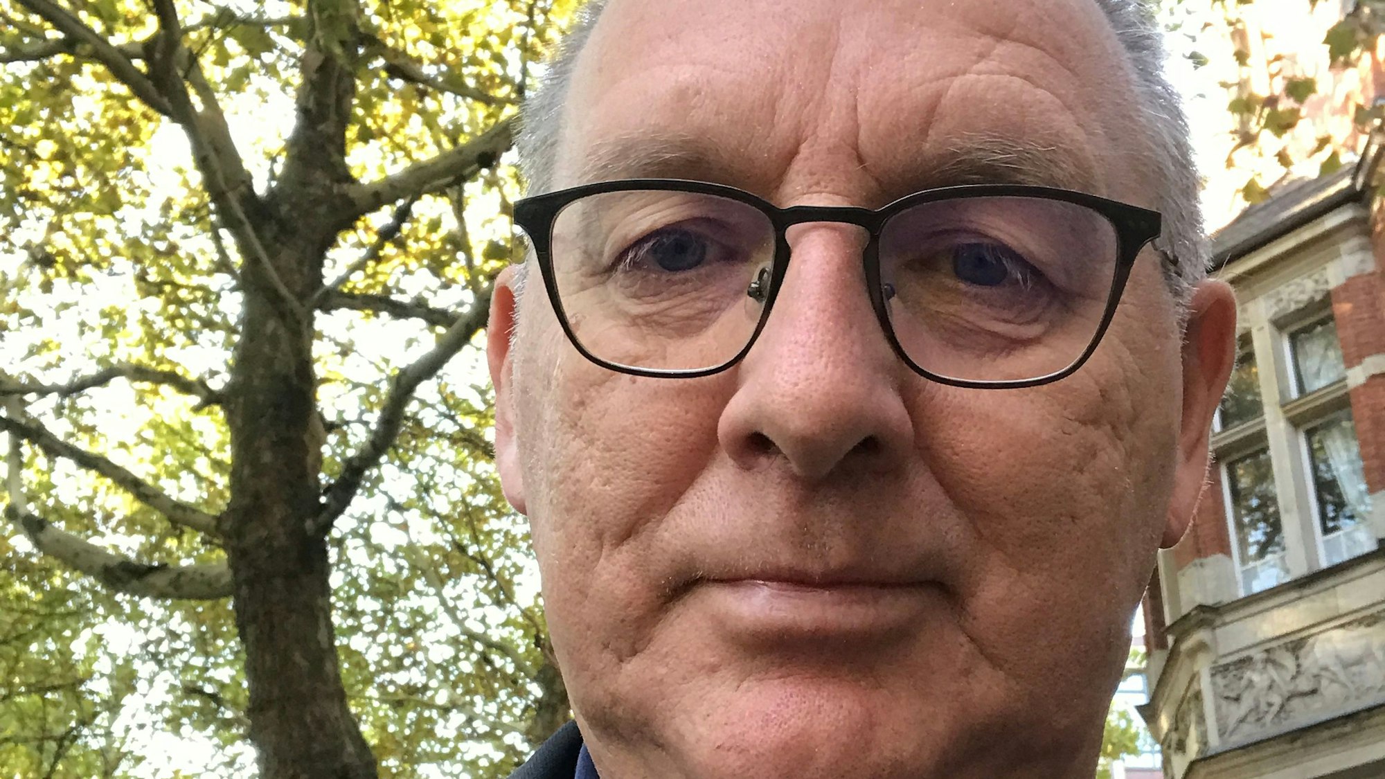 Das Bild zeigt Bauexperte Klaus Grewe.