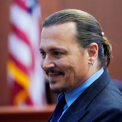 Johnny Depp geht zu einer Mittagspause im Fairfax County Circuit Court in Fairfax.