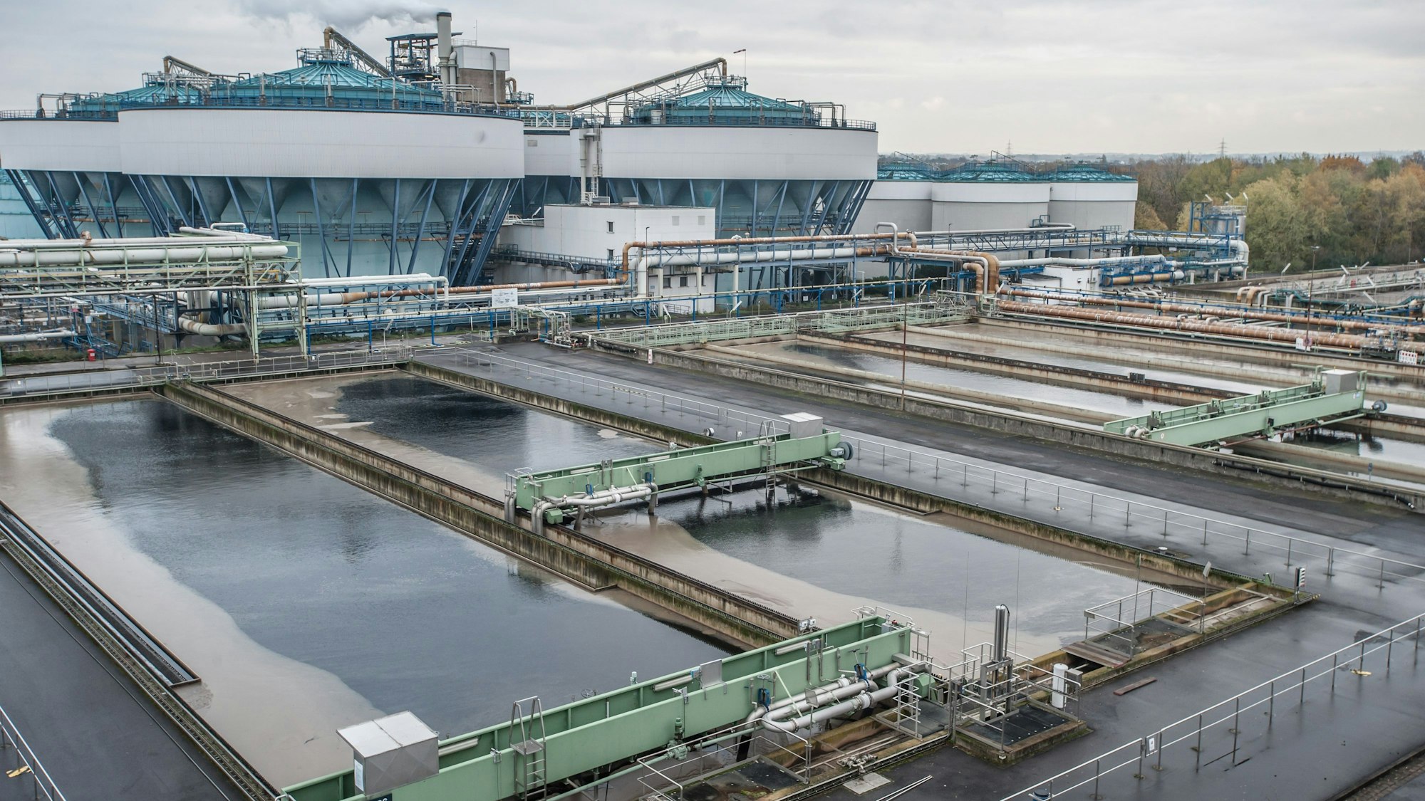 Currentas Kläranlage in Bürrig