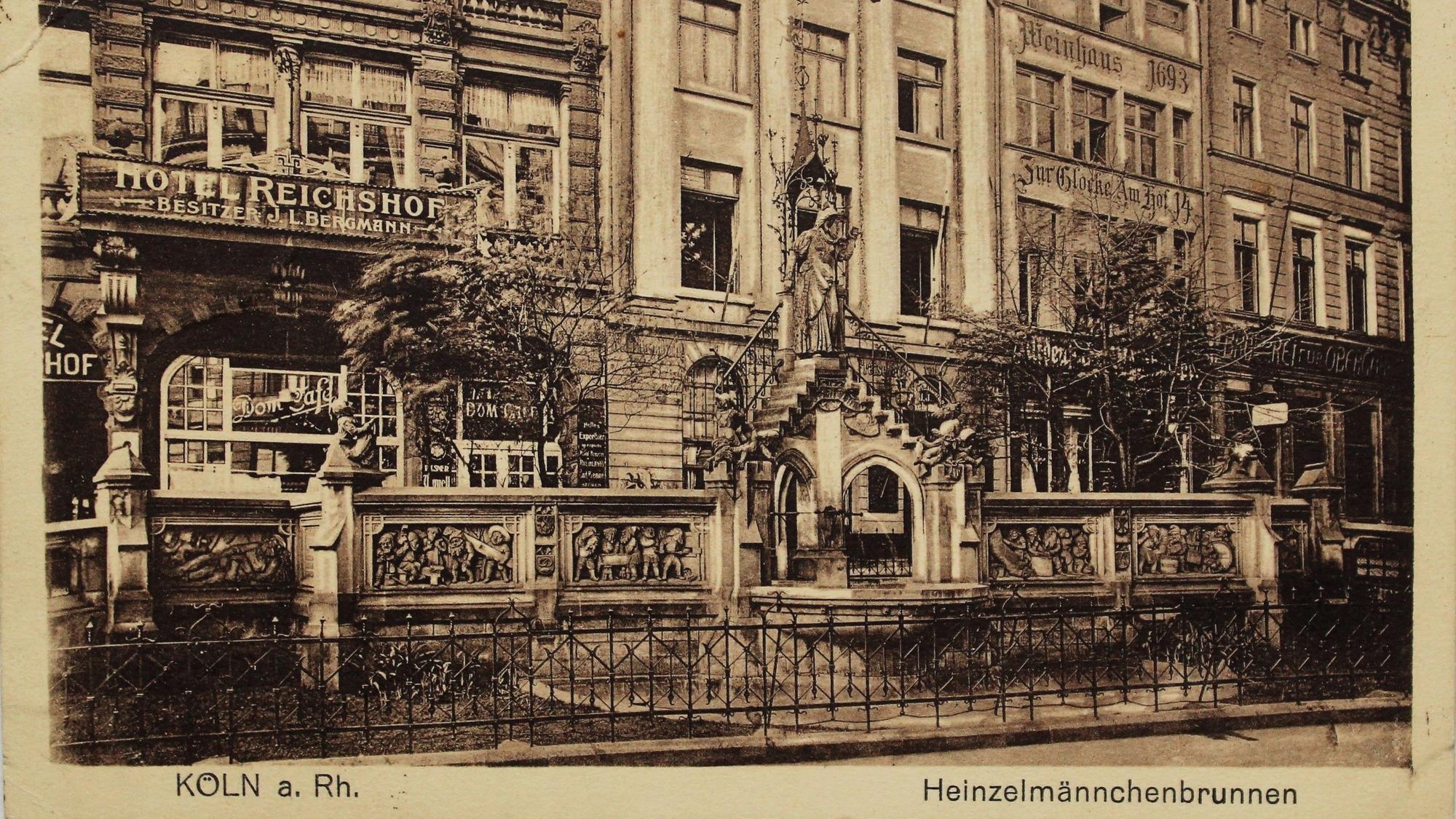 Eins historisches Foto des Heinzelmännchenbrunnens.