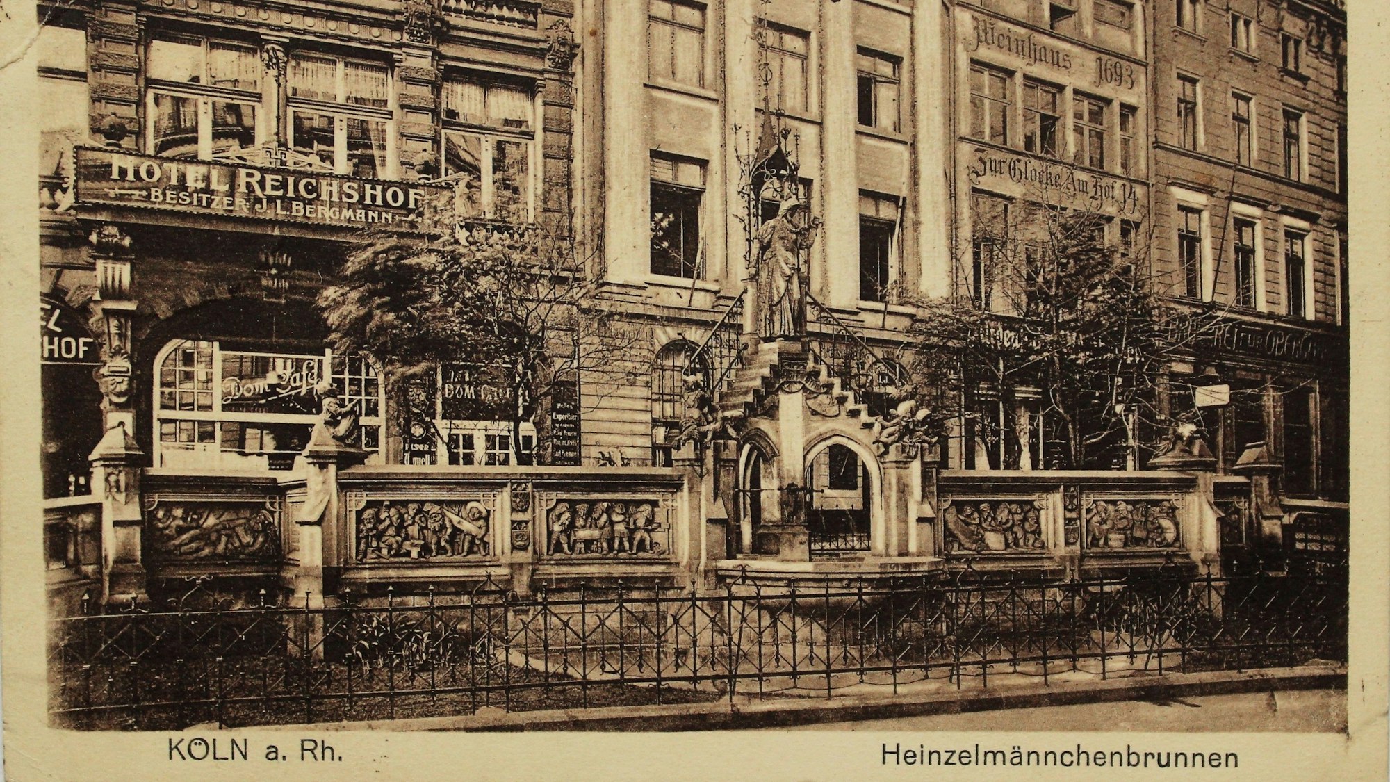 Eins historisches Foto des Heinzelmännchenbrunnens.