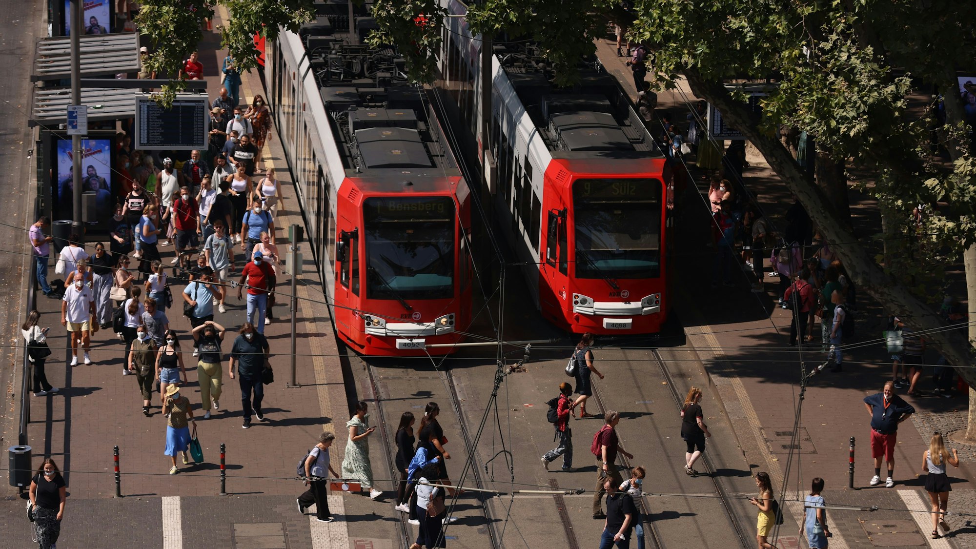 16.08.2022, Köln: Ansichten des Neumarkt in Köln. Foto: Thilo Schmülgen