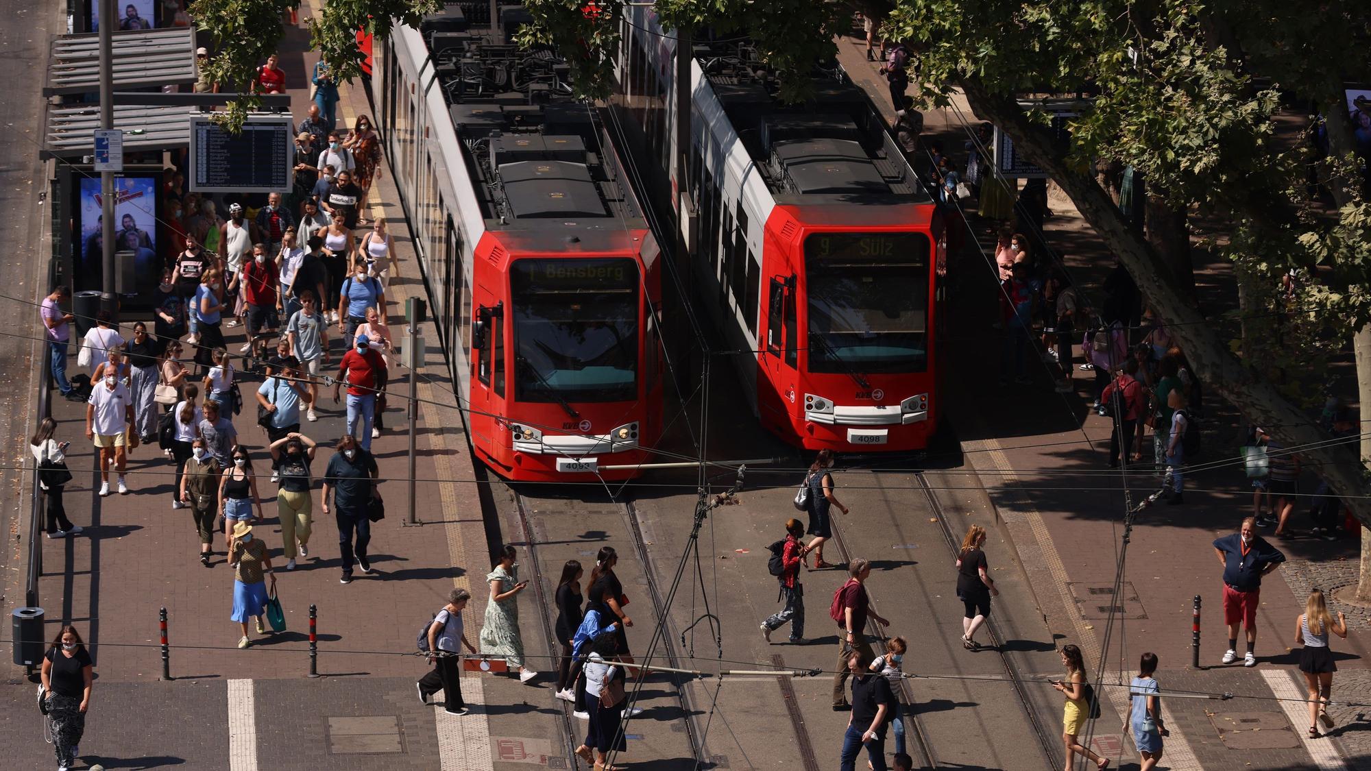 16.08.2022, Köln: Ansichten des Neumarkt in Köln. Foto: Thilo Schmülgen