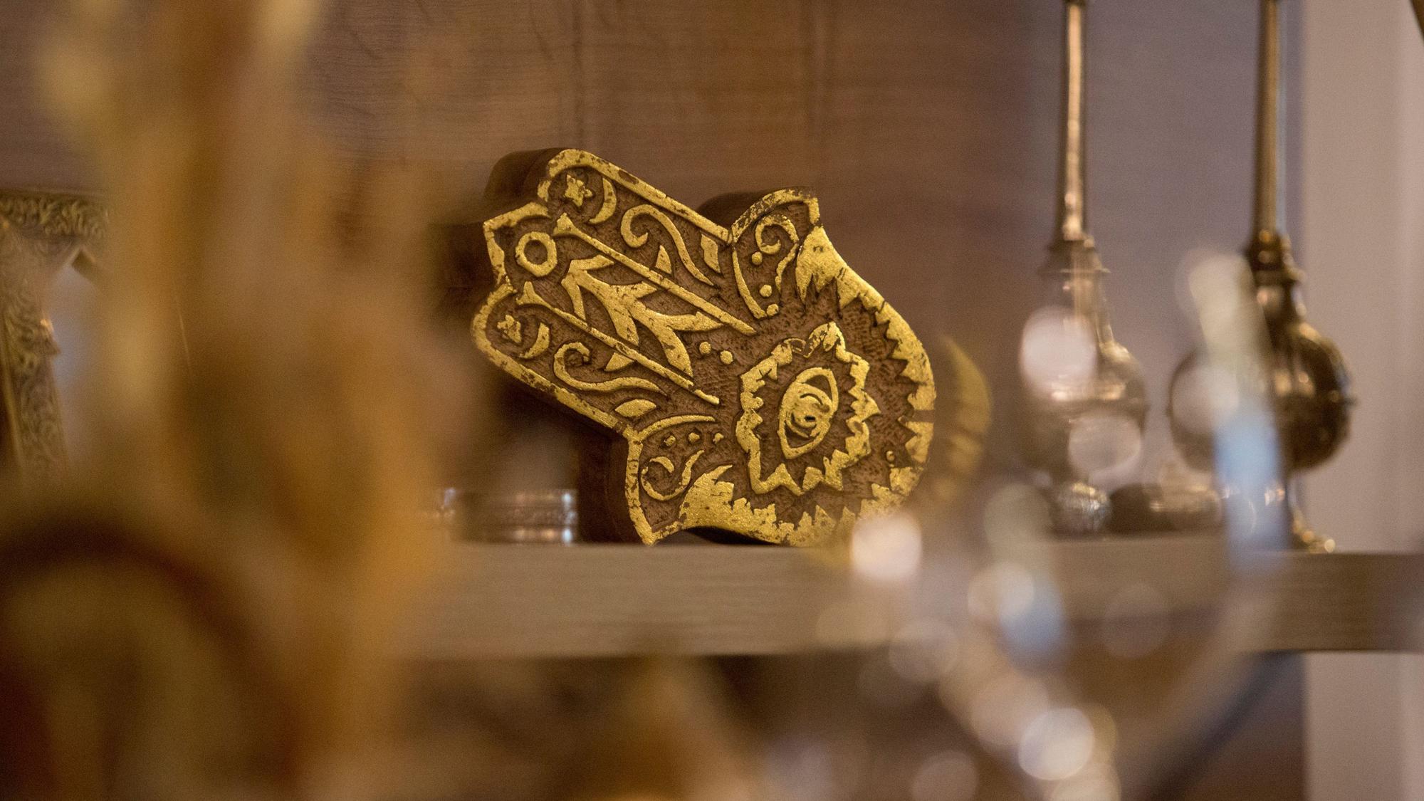 Liebevolle orientalische Details im Innenraum des „Yu*lia“.