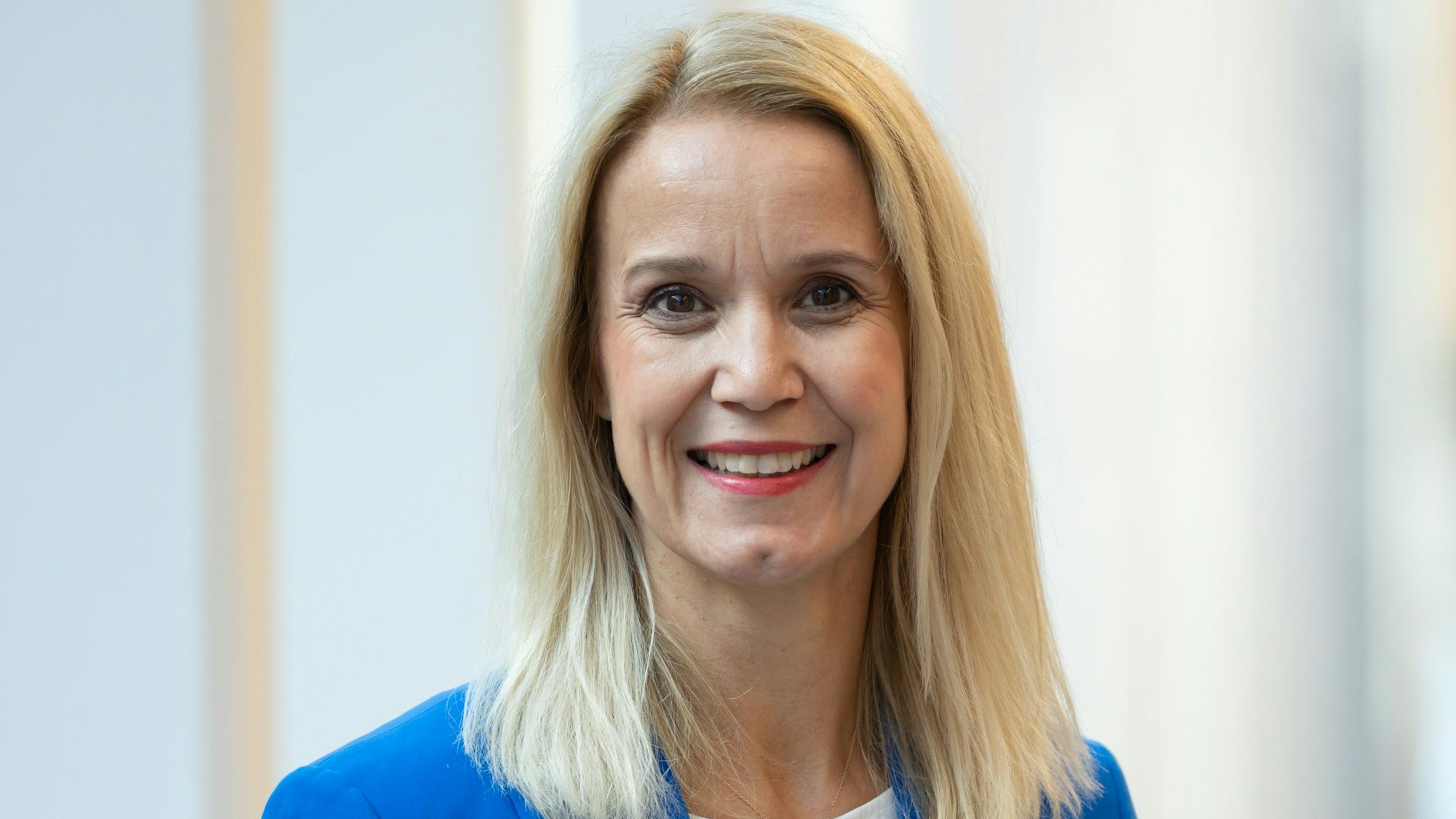 Susanne Kayser-Dobiey von der WFG lächelt in die Kamera.