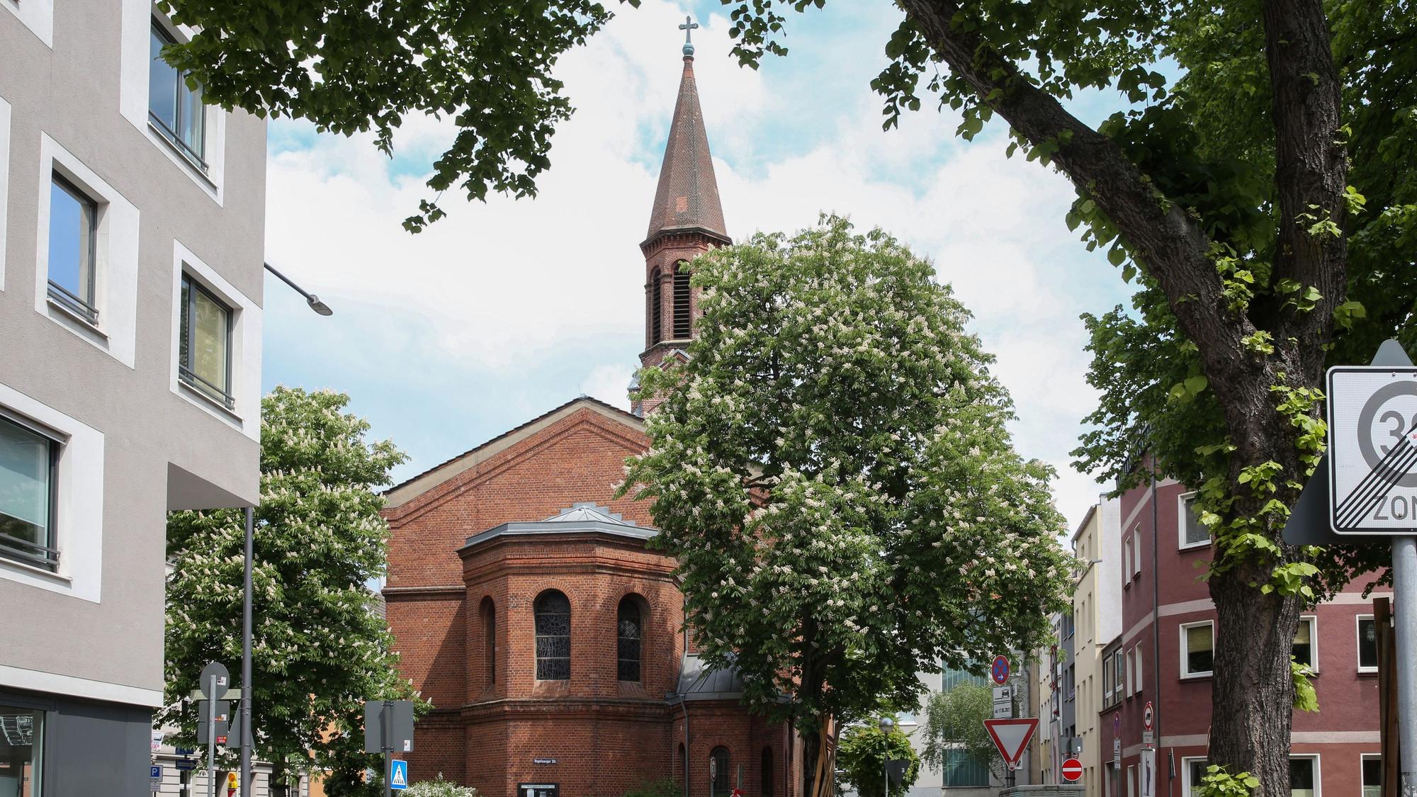 Friedenskirche in Köln-Ehrenfeld.